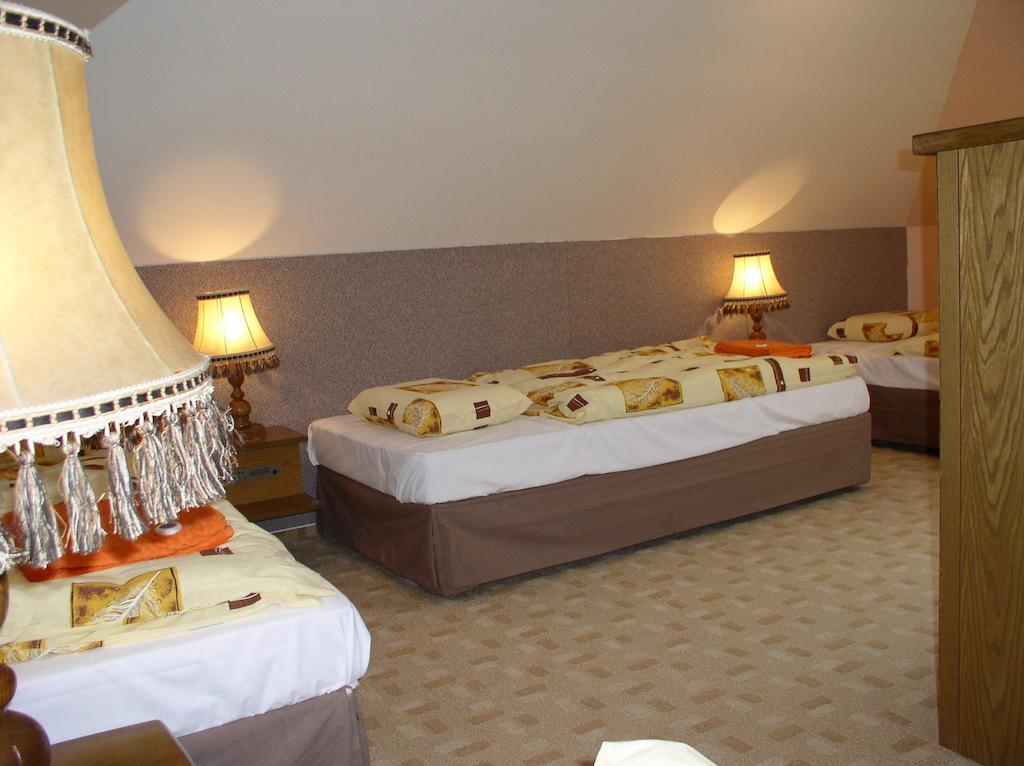 Penzion Rozkos Průhonice Extérieur photo